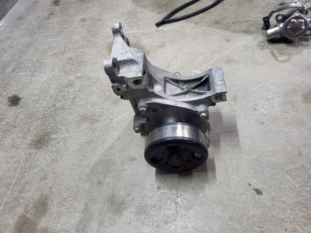 Помпа охолодження 210105NA0A NISSAN