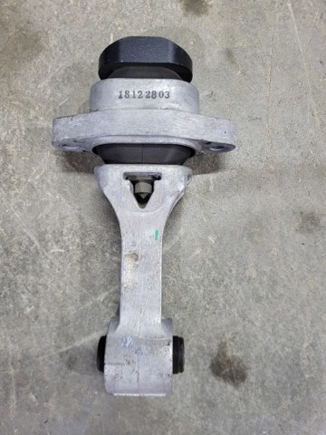 Передня опора двигуна 21950F2000 HYUNDAI
