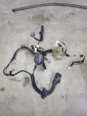 Електропроводка передніх дверей 241246HH1C NISSAN