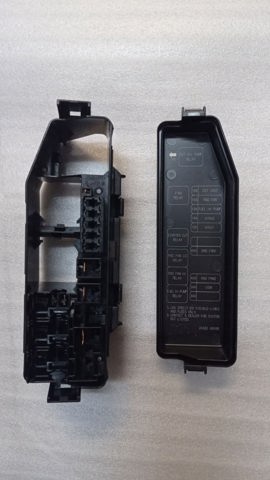 Кришка блоку запобіжників 243824BA0B NISSAN