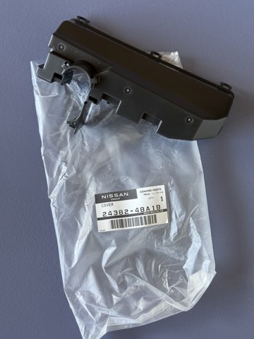 Кришка блоку запобіжників 243824BA1B NISSAN