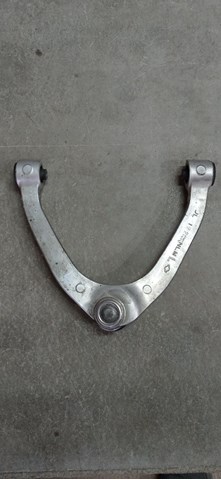 Важіль передньої підвіски верхній, лівий 54525JL00C NISSAN