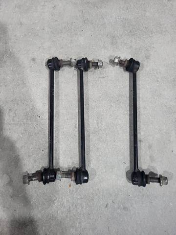 Стійка стабілізатора, переднього, ліва 546684BA0C NISSAN