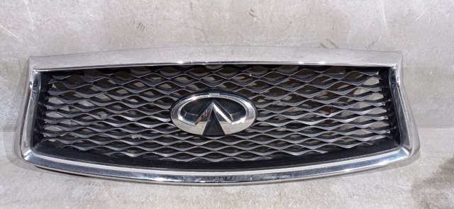 Решітка радіатора 623106HH0C NISSAN