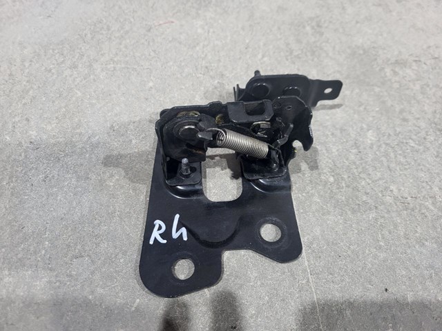 Петлі і упор капота 625E24GA0A NISSAN