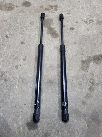 Амортизатор капота газовий 654705NN0A NISSAN