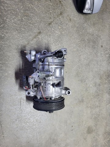 Компресор кліматичної установки 926005CA0B NISSAN