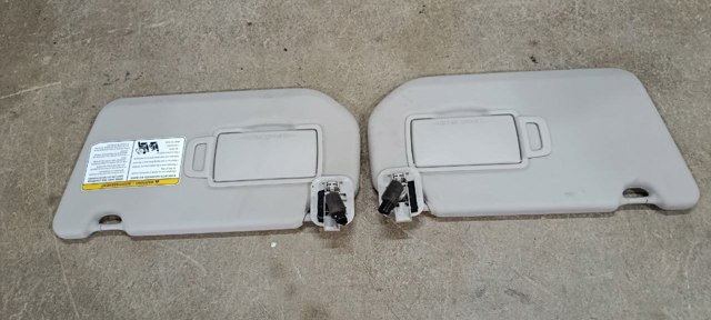 Козирок сонцезахисний 964006RA4A NISSAN