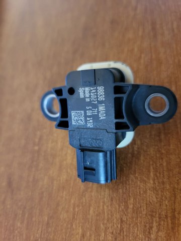 Датчик Ейрбег передній 988361MA0A NISSAN