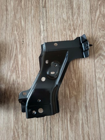 Кронштейн бампера переднього F25204BAMA NISSAN