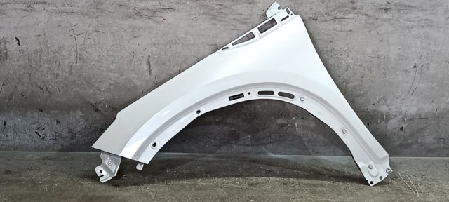Переднє ліве крило F31015NAMA NISSAN
