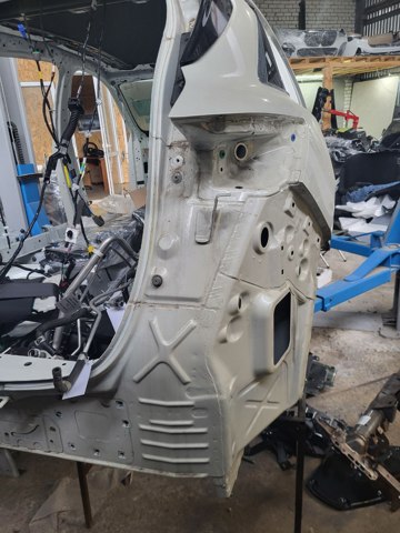 Бічна частина задні праві G81005NAMA NISSAN