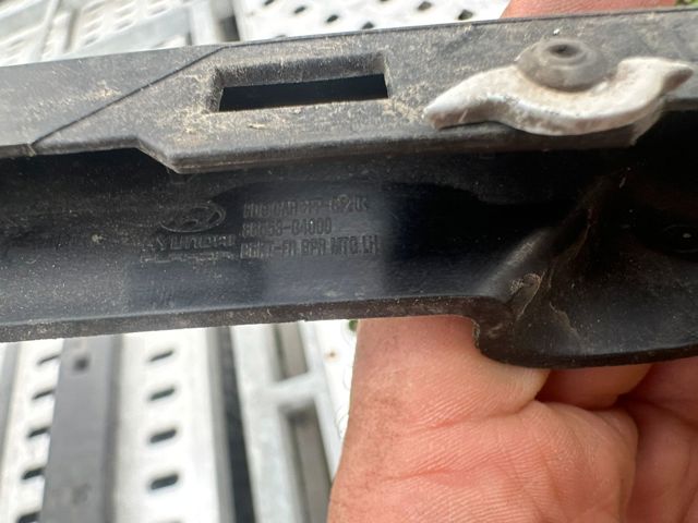 Лівий кронштейн переднього бампера 86553G4000 HYUNDAI