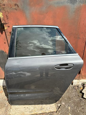 Двері пасажирськи задні ліві 9801573080 PEUGEOT