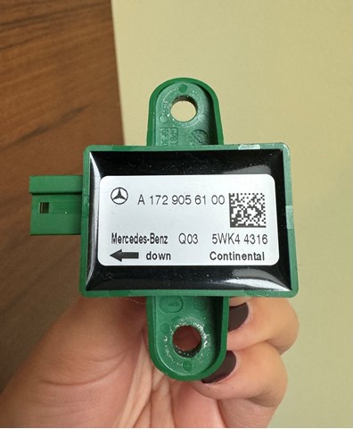 Датчик Ейрбег передній A1729056100 MERCEDES