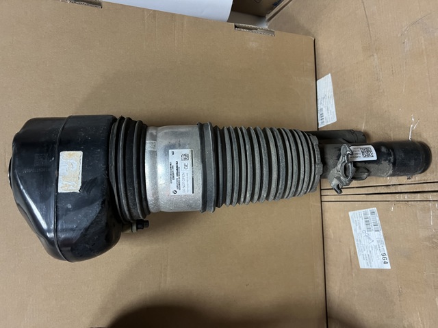 Амортизатор передньої підвіски 37107915950 BMW