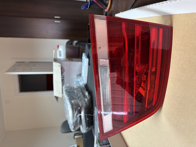 Стоп задній 63217217310 BMW
