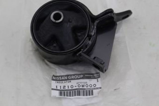 Права подушка мотора 112100M000 NISSAN
