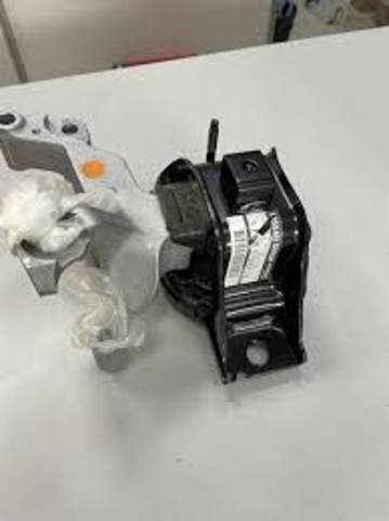 Права опора двигуна 11210BR20B NISSAN