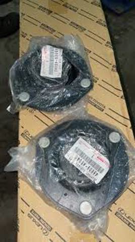 Подушка амортизатора переднього 4860948040 TOYOTA