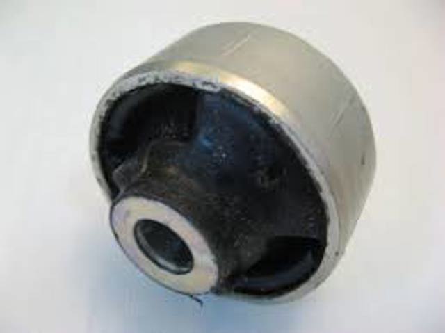 Сайлентблок нижній передньої підвіски 54570BB00A NISSAN