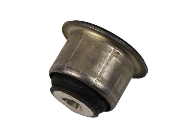 Сайлентблок переднього нижнього важеля 8200711554 RENAULT
