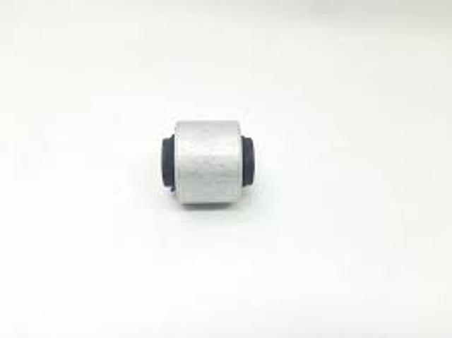 Сайлентблок переднього верхнього важеля 8W0407515 VAG