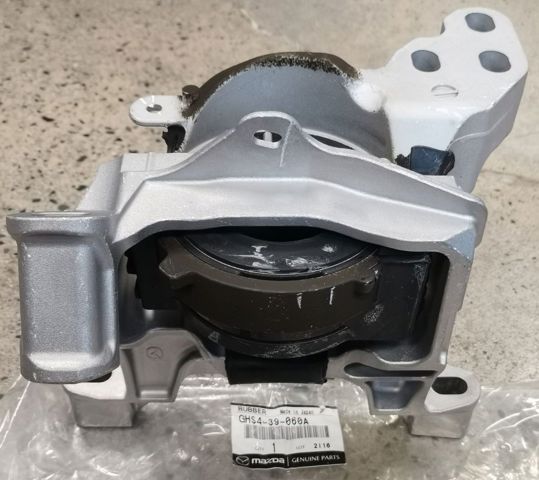 Права подушка двигуна GHS439060A MAZDA