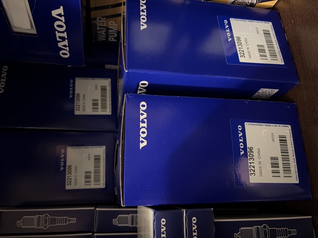 Ремінь ГРМ, комплект 32213096 VOLVO