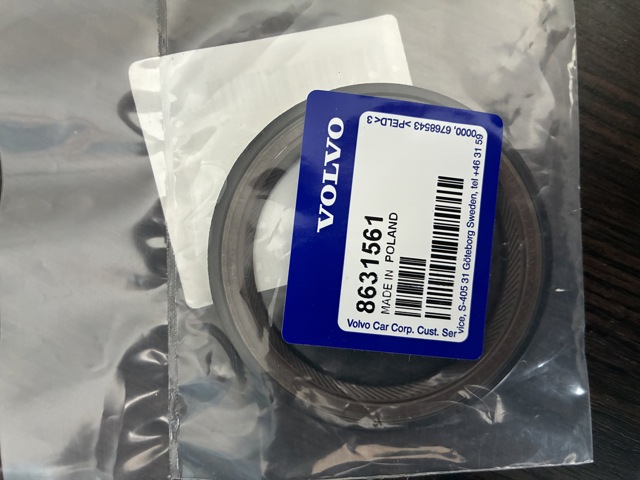 Сальник двигуна, распредвала 8631561 VOLVO