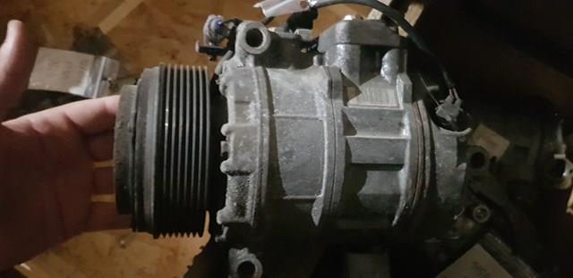 Компресор кліматичної установки 6987890 BMW