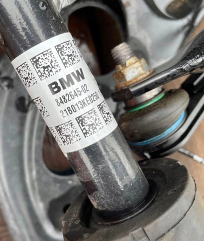 Привід передній лівий 8482645 BMW