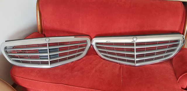 Облицювання радіатора A2128801383 MERCEDES