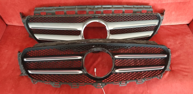 Решітка A2138880123 MERCEDES