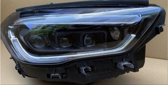 Фара основна права A2479067001 MERCEDES
