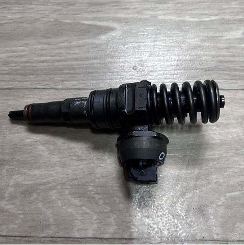 Форсунка паливна 038130073BQ VAG