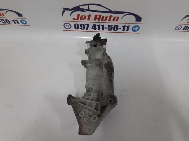 Кронштейн кріплення генератора 117103585R NISSAN