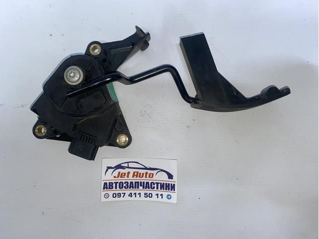 Підаль газу 18002BR65B NISSAN