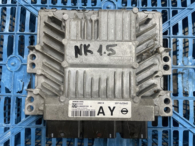Мізки мотора 23710JD54D NISSAN