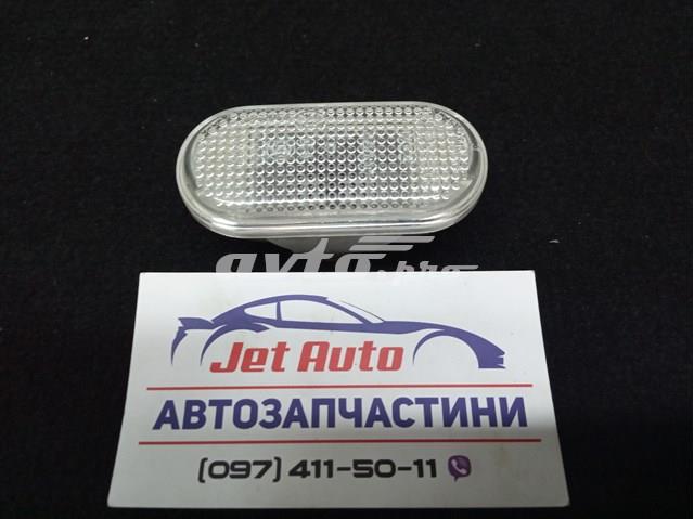 Повторювач повороту в крило 26160AX00A NISSAN