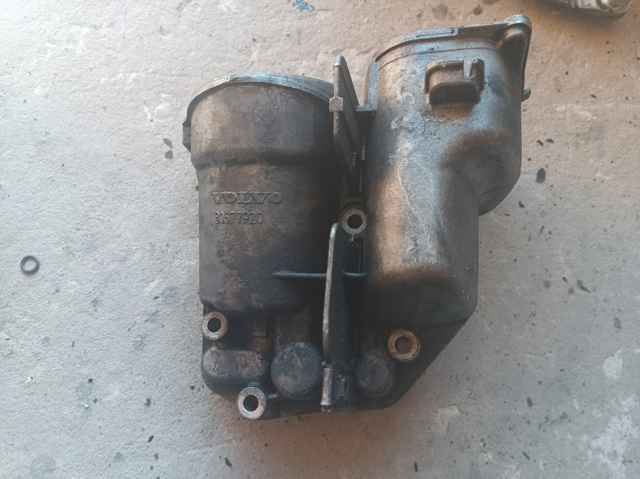 Корпус маслофільтра 30677920 VOLVO