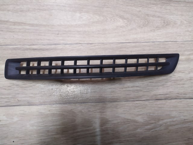 Оправа туманки 30678953 VOLVO