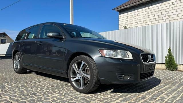 Чверть передня ліва 30699041 VOLVO