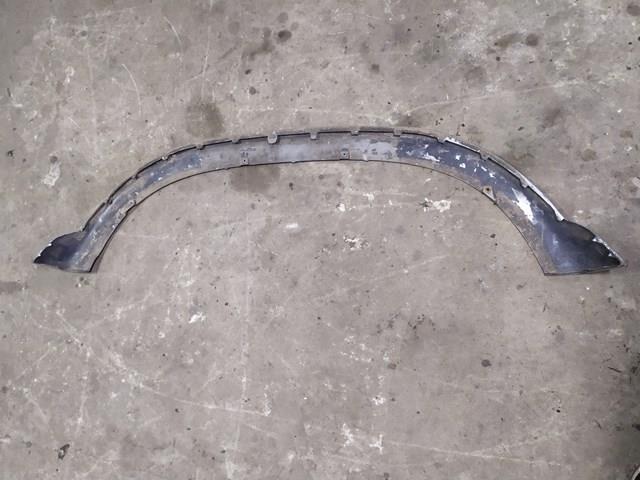 Губа переднього бампера 30744912 VOLVO