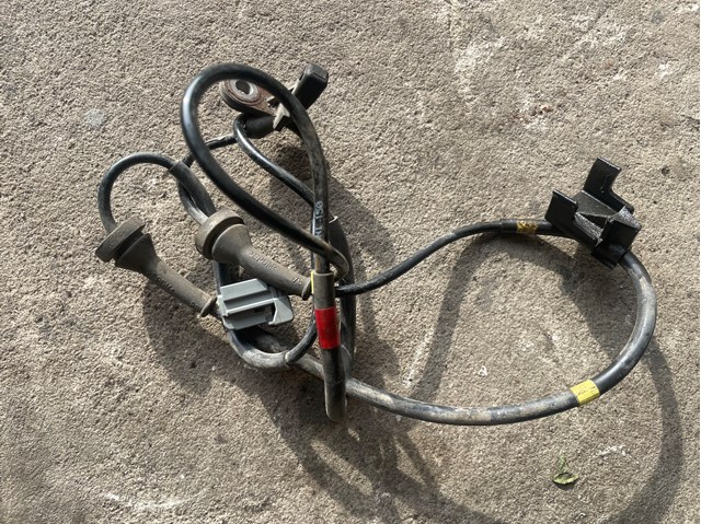 Датчик АБС задній лівий 30773744 VOLVO