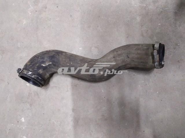 Шланг/патрубок інтеркуллера 31261366 VOLVO