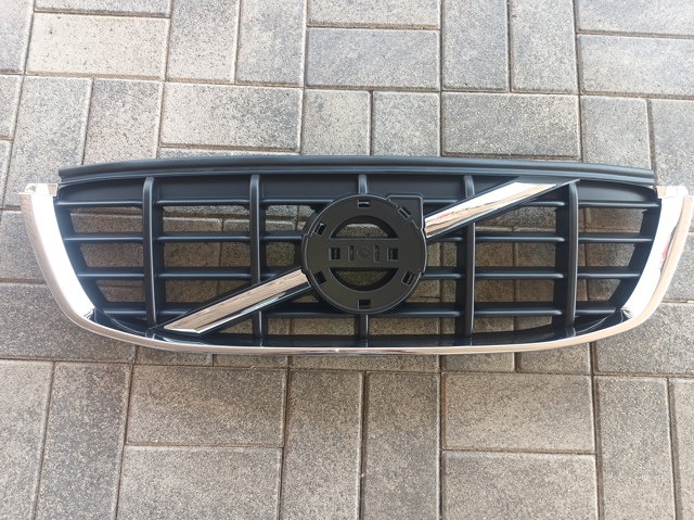Захисна решітка радіатора 31290999 VOLVO