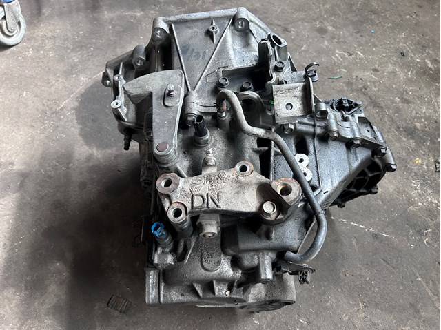 Коробка швидкостей механіка 32010BB60D NISSAN