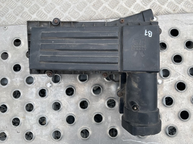 Корпус повітряного фільтра 3C0129607BC VAG