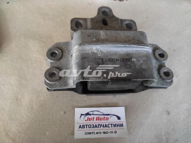 Подушка (опора) двигуна, ліва 3C0199555AA VAG